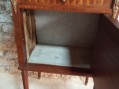 Photo 3 — Petit meuble de style desserte en bois marqieté